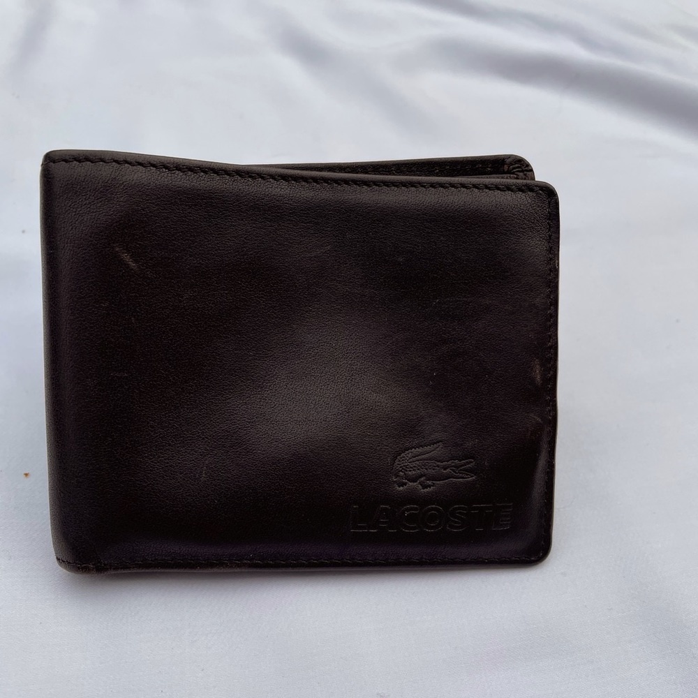 Men’s Lacoste bi-fold wallet